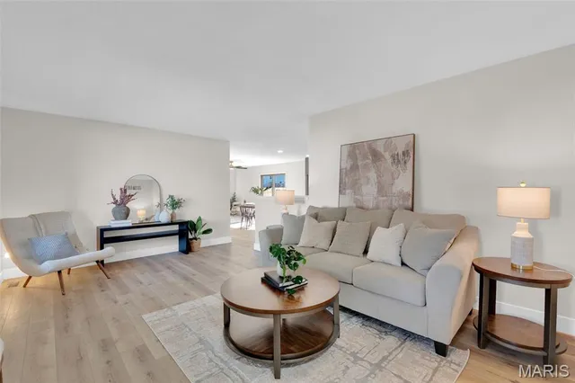 $2,600 | 4002 Summerfield Parkway, St. Charles, MO 63304