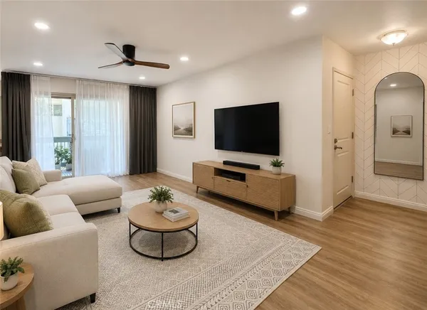 $3,750 | 23665 Park Capri, Unit 103, Calabasas, CA 91302