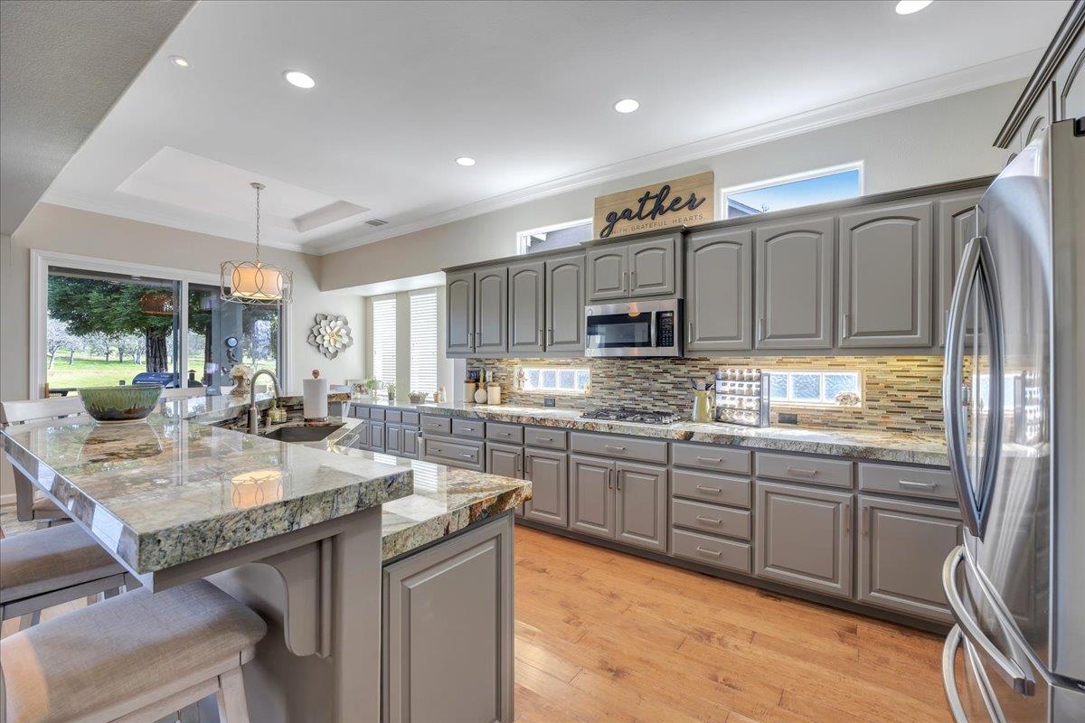 300 Rock Ridge Lane Copperopolis, CA 95228 - Photo 19 of 99 Spacious and open kitchen is a chef's delight!
