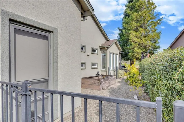 $669,800 | 300 Rock Ridge Lane, Copperopolis, CA 95228