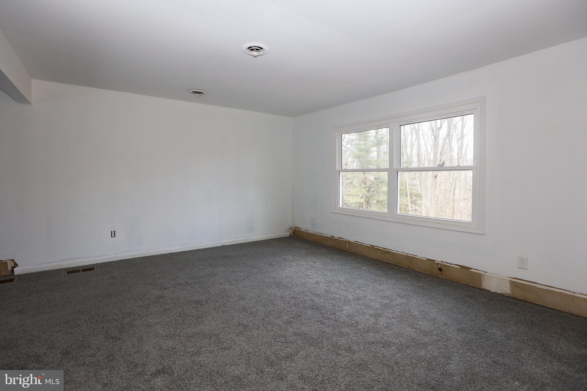 360 Icedale Road Honey Brook, PA 19344 - Photo 6 of 26 Gallery Image 6