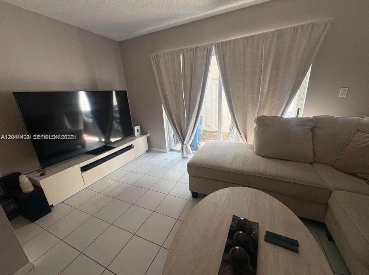 246 Riviera Circle, Unit 246 Weston, FL 33326 - Photo 2 of 10