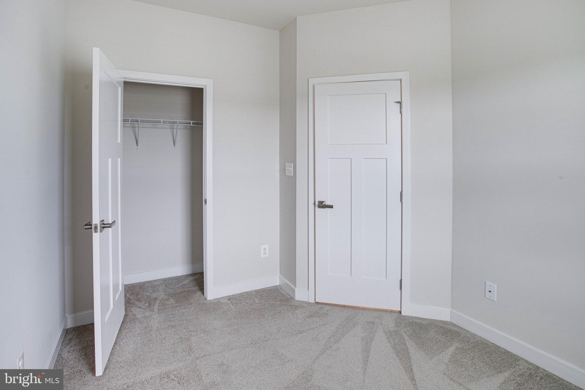 18125 Red Mulberry Road Dumfries, VA 22026 - Photo 35 of 40 Gallery Image 35