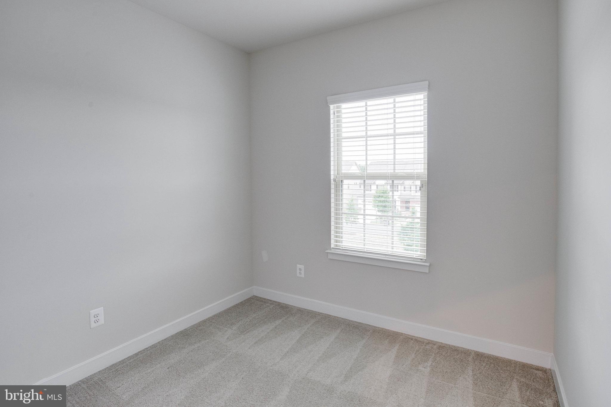 18125 Red Mulberry Road Dumfries, VA 22026 - Photo 36 of 40 Gallery Image 36