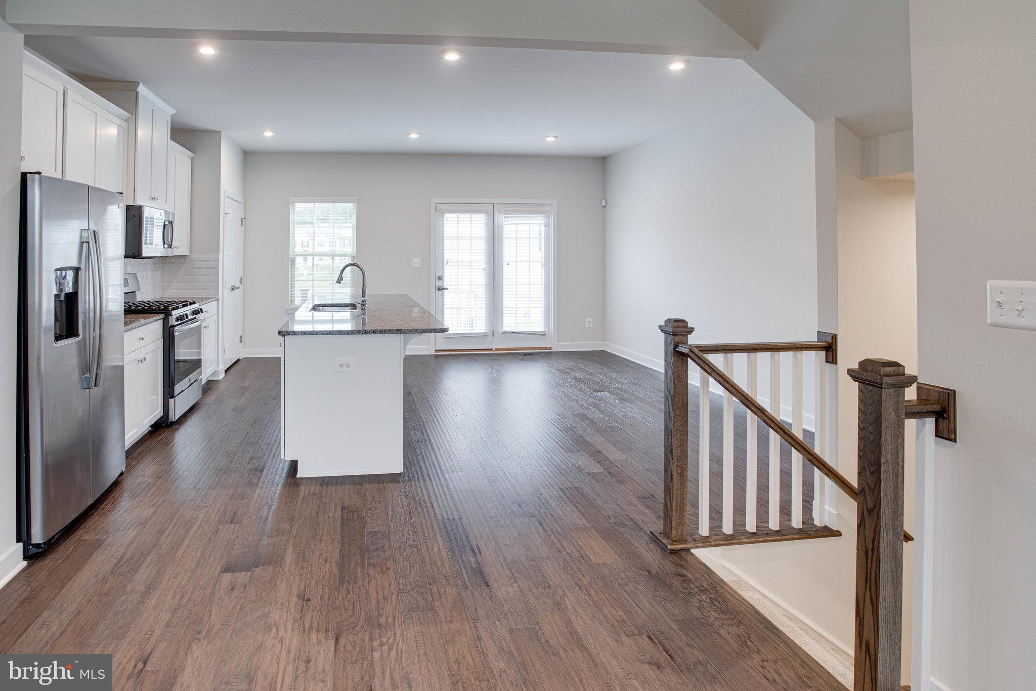 18125 Red Mulberry Road Dumfries, VA 22026 - Photo 8 of 40 Gallery Image 8