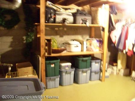 168002 McCreadie Road Grandview, WA 98930 - Photo 4 of 34