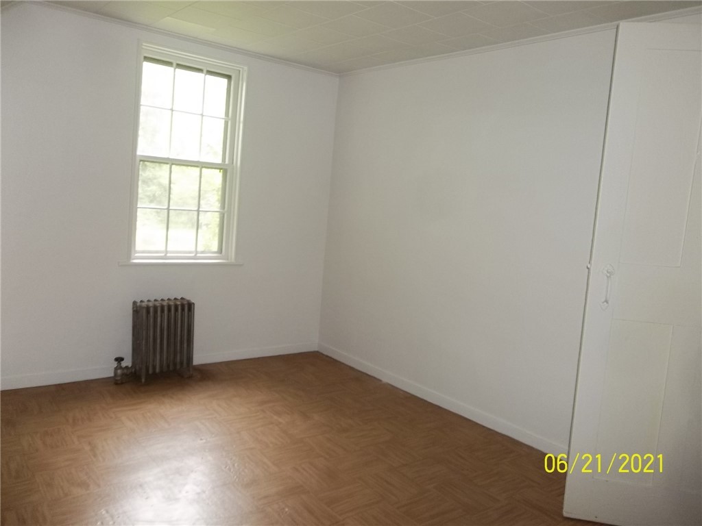 194 Spring Street Hopkinton, RI 02832 - Photo 5 of 15