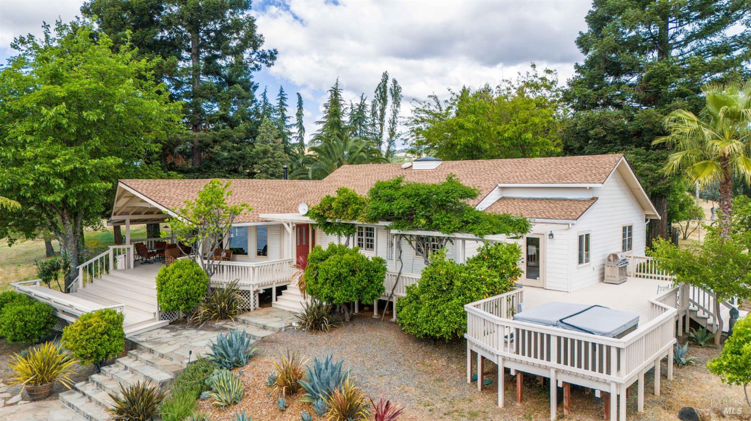 3760 King Ranch Road Ukiah, CA 95482 - Photo 4 of 44