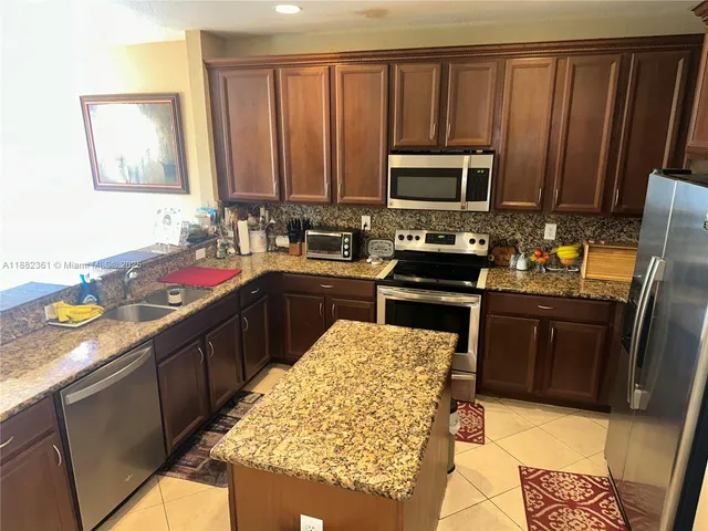 $650,000 | 13986 Southwest 276th Way, Homestead, FL 33032