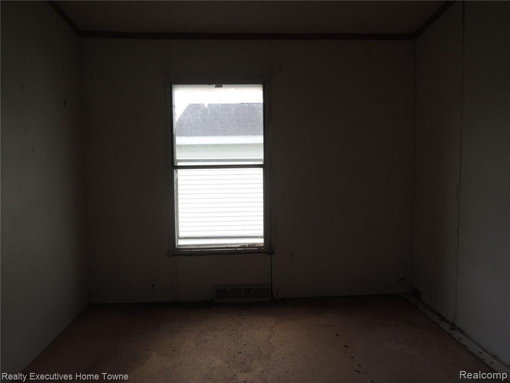 3710 Aitken Road Croswell, MI 48422 - Photo 18 of 22 DSCN3565.JPG