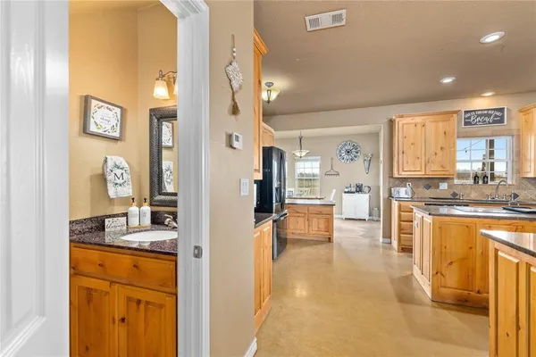 $599,000 | 304 Sunrise Drive, Early, TX 76802