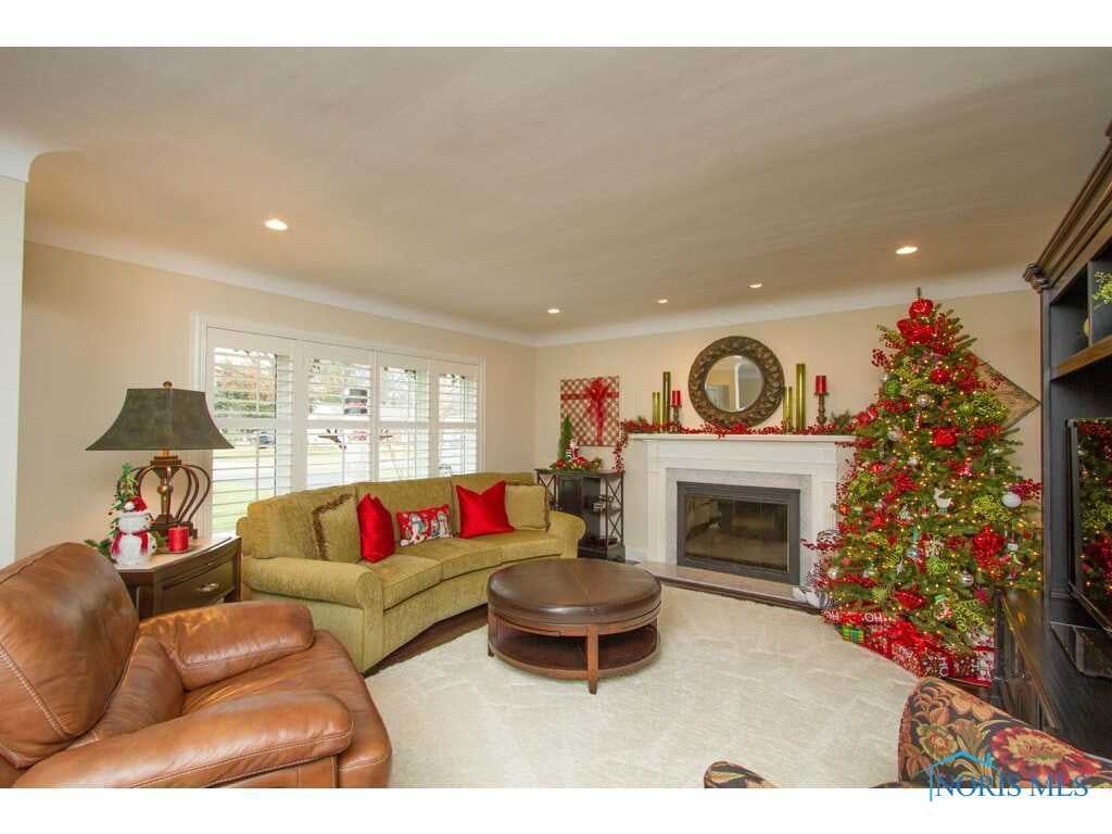 2930 Evergreen Road Toledo, OH 43606 - Photo 4 of 20 Gallery Image 4