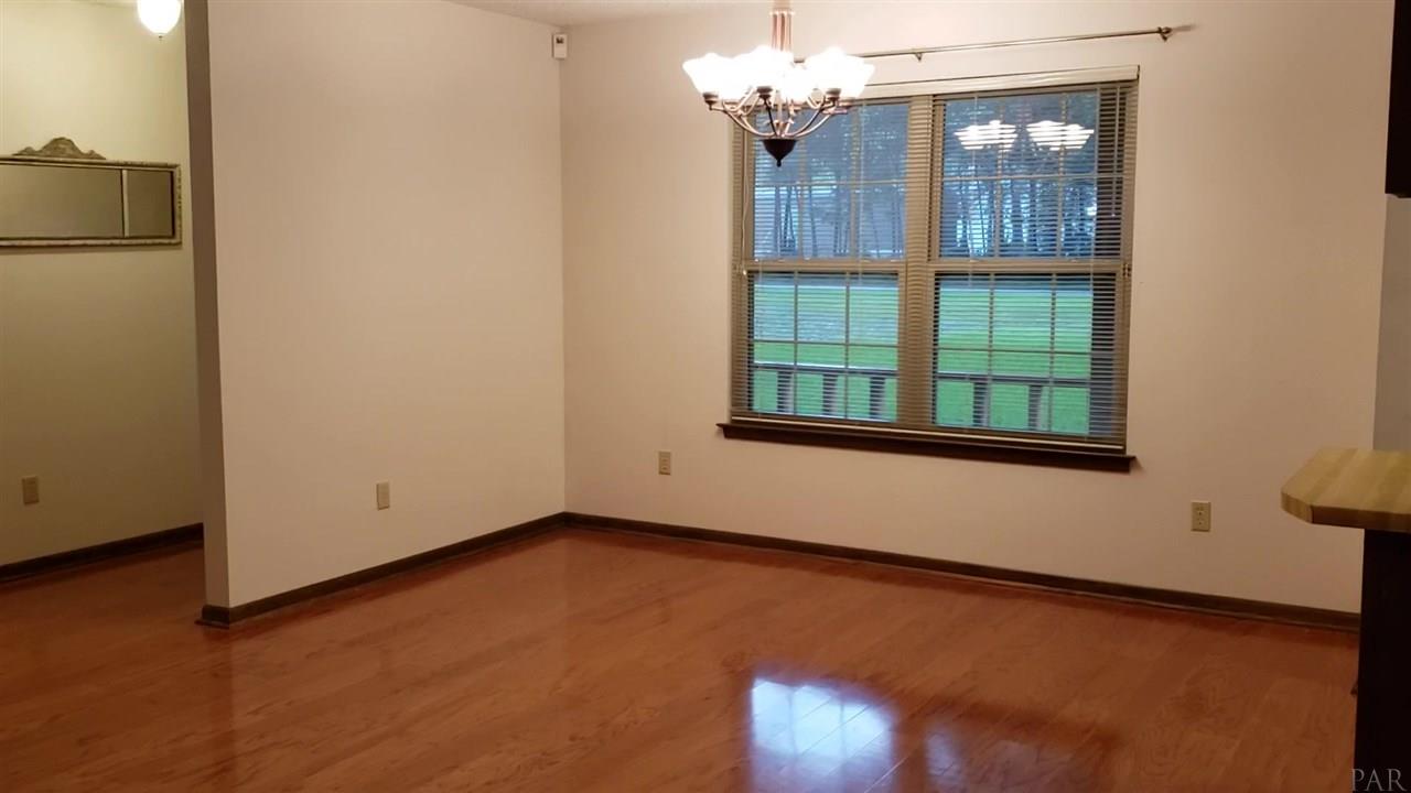 7245 Heath Road Milton, FL 32570 - Photo 8 of 23 Gallery Image 8