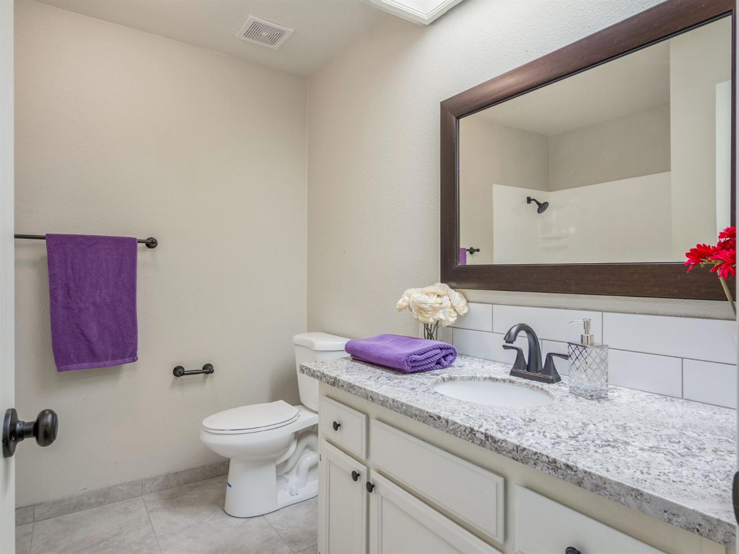1318 Del Altair Avenue Reedley, CA 93654 - Photo 12 of 32 Gallery Image 12