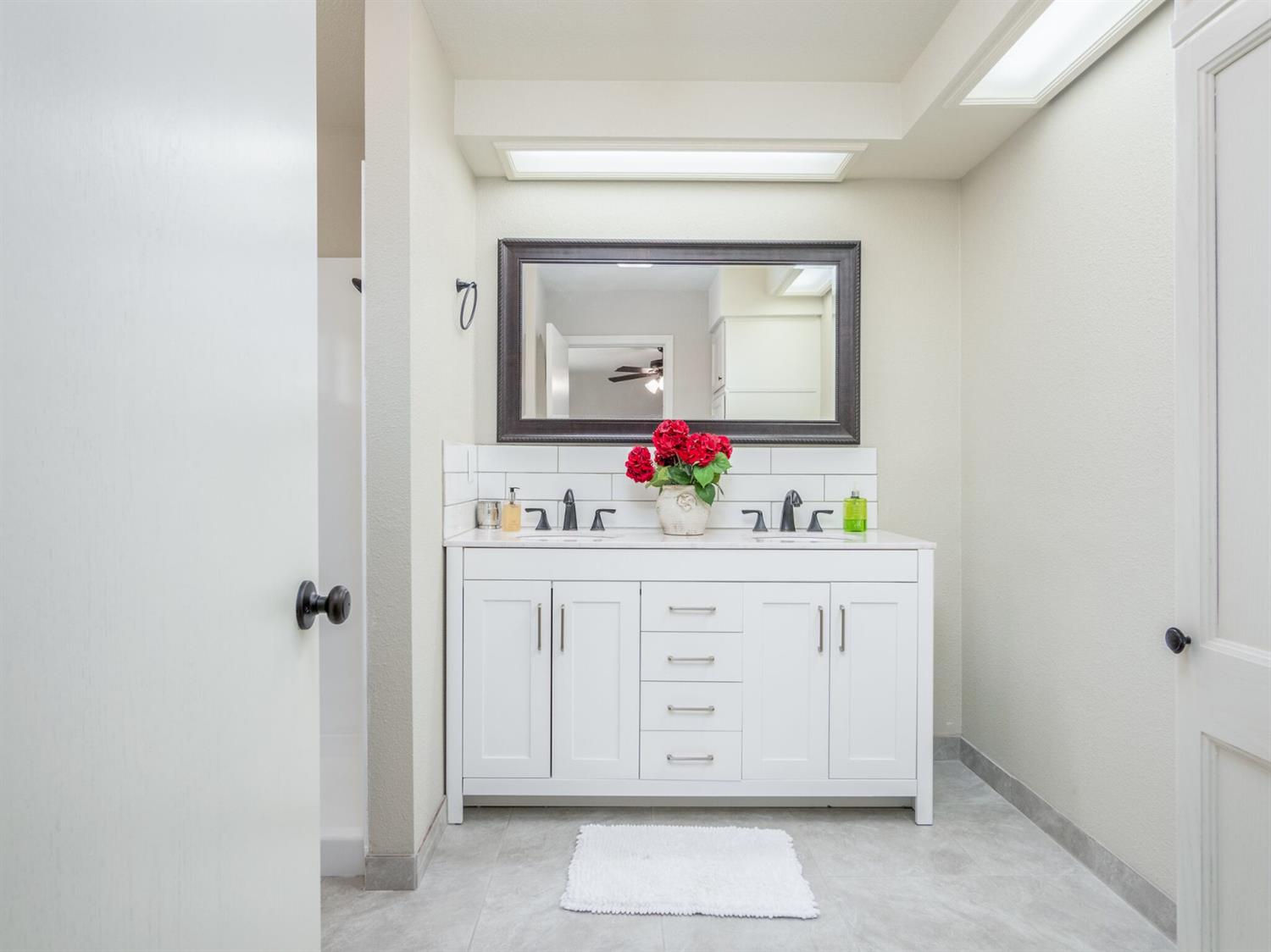 1318 Del Altair Avenue Reedley, CA 93654 - Photo 15 of 32 Gallery Image 15