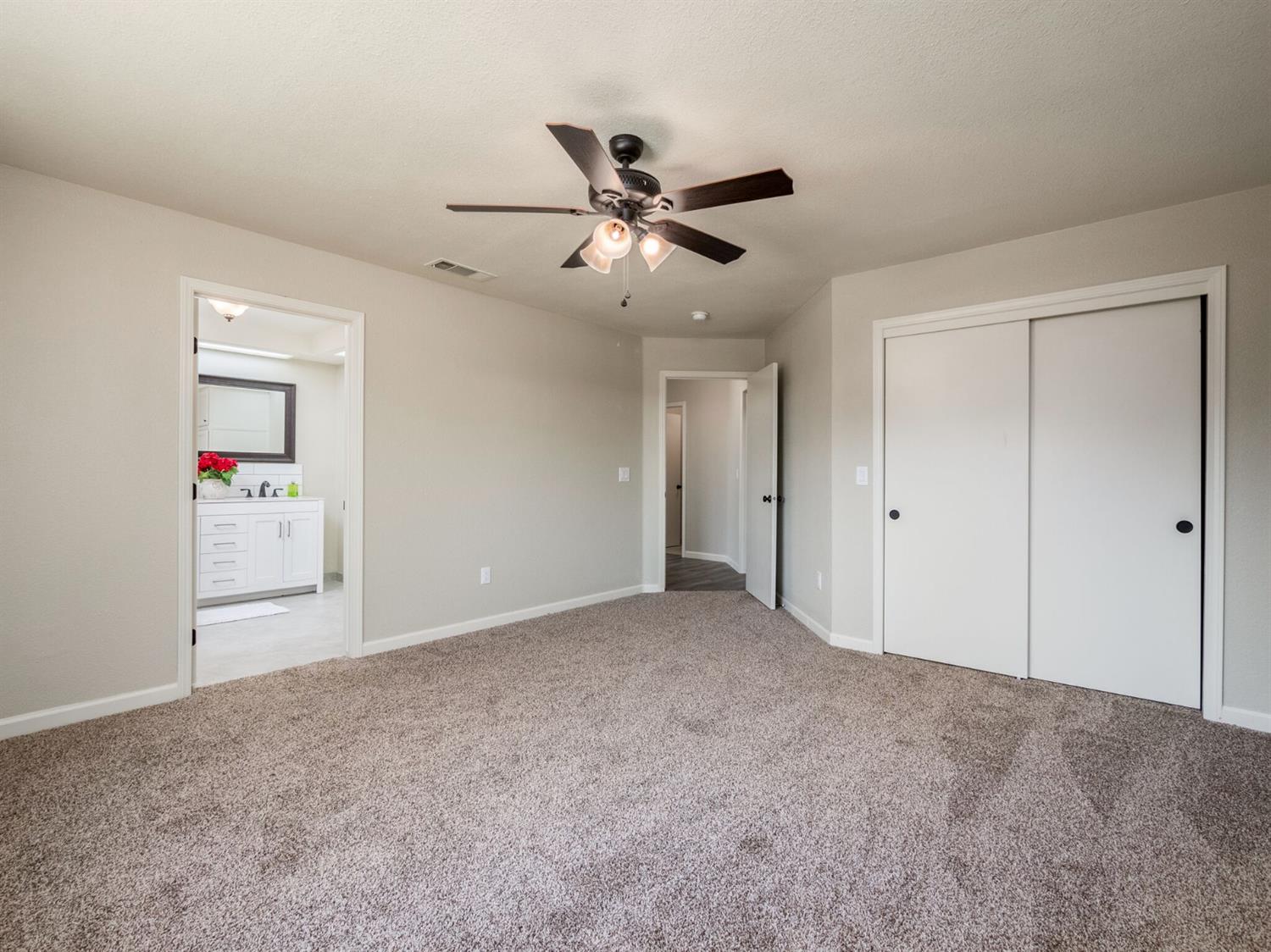 1318 Del Altair Avenue Reedley, CA 93654 - Photo 19 of 32 Gallery Image 19