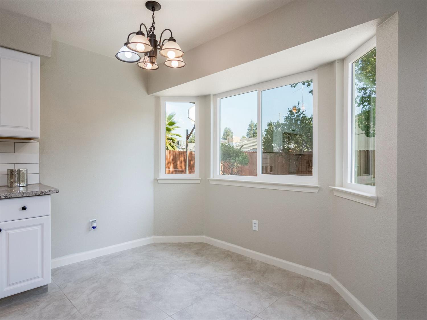 1318 Del Altair Avenue Reedley, CA 93654 - Photo 10 of 32 Gallery Image 10