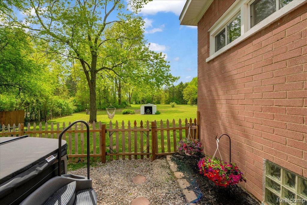 21236 Gudith Road Woodhaven, MI 48183 - Photo 26 of 32