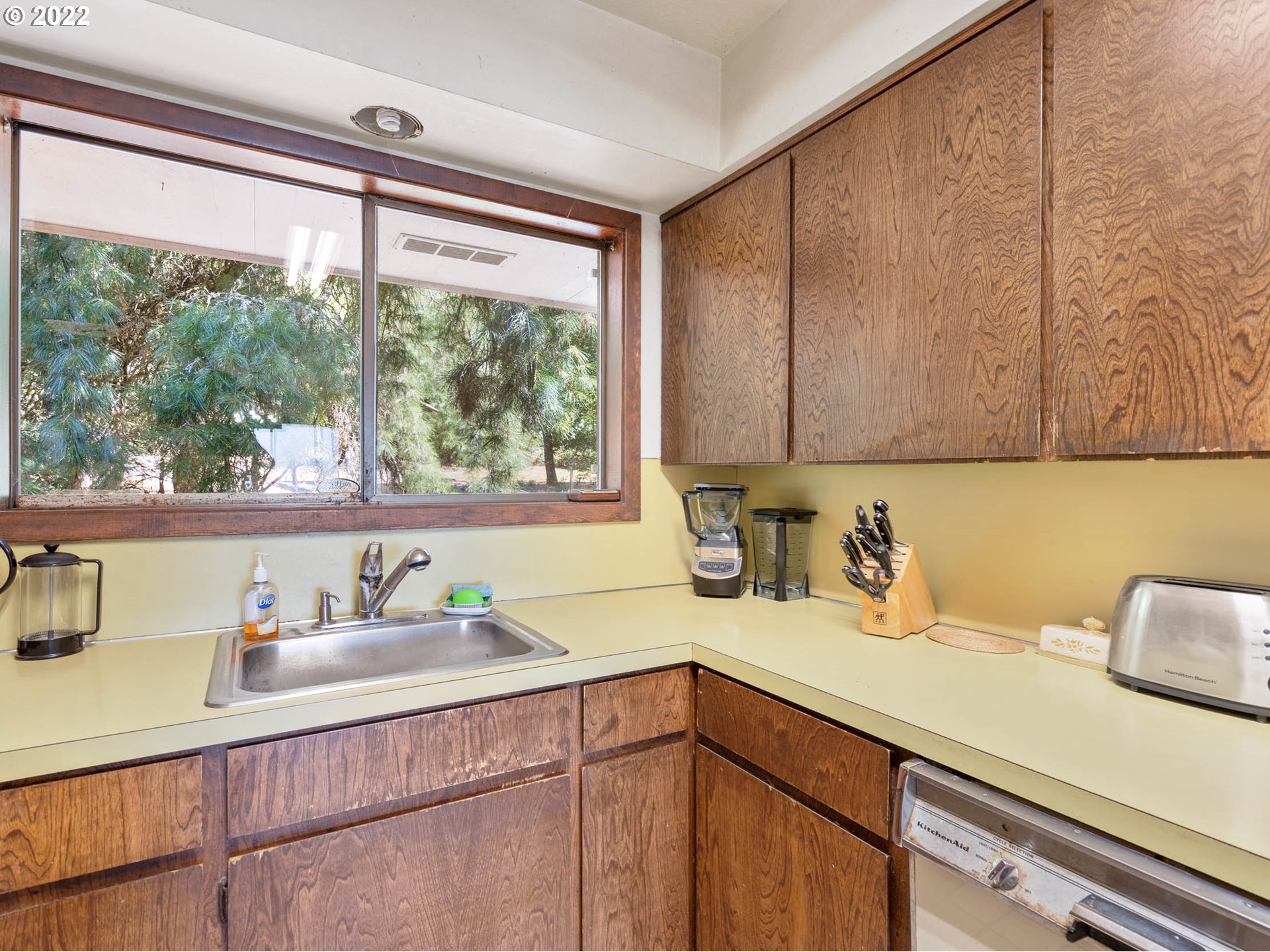 10960 Northwest Valley Vista Road Hillsboro, OR 97124 - Photo 14 of 32