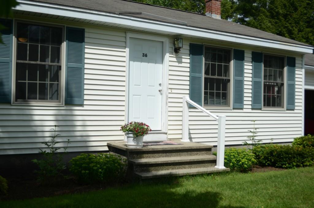 36 Crossing Brook Road Cumberland, ME 04021 - Photo 23 of 24 Front door