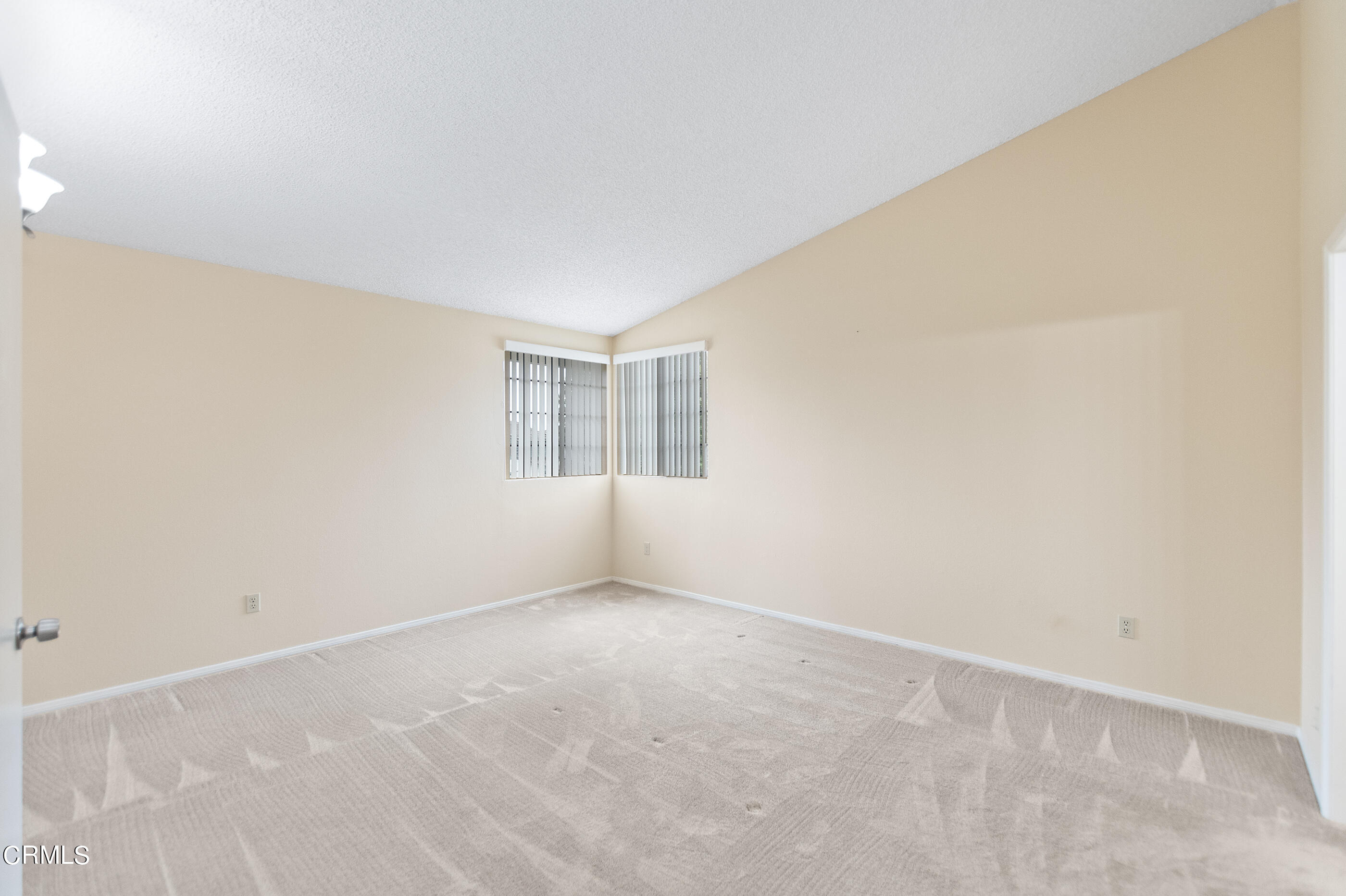 3510 Olds Road Oxnard, CA 93033 - Photo 23 of 36 an empty room with windows