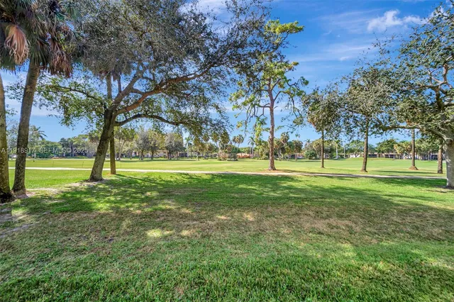 $248,000 | 2450 DC Country Club Boulevard, Unit 109B, Deerfield Beach, FL 33442