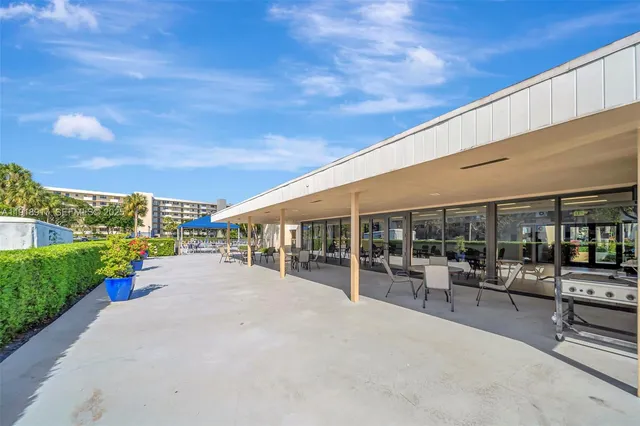 $248,000 | 2450 DC Country Club Boulevard, Unit 109B, Deerfield Beach, FL 33442