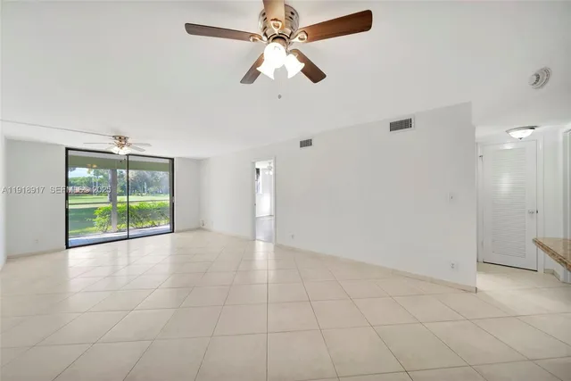 $248,000 | 2450 DC Country Club Boulevard, Unit 109B, Deerfield Beach, FL 33442