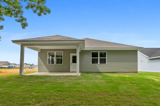 $314,900 | 36 Aurora Circle, Fayetteville, TN 37334