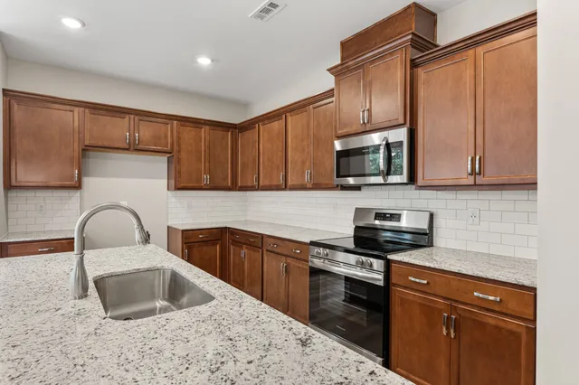 $314,900 | 36 Aurora Circle, Fayetteville, TN 37334