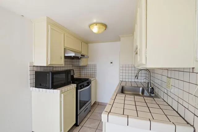 $529,000 | 576 Sylvan Street, Unit 20, Daly City, CA 94014