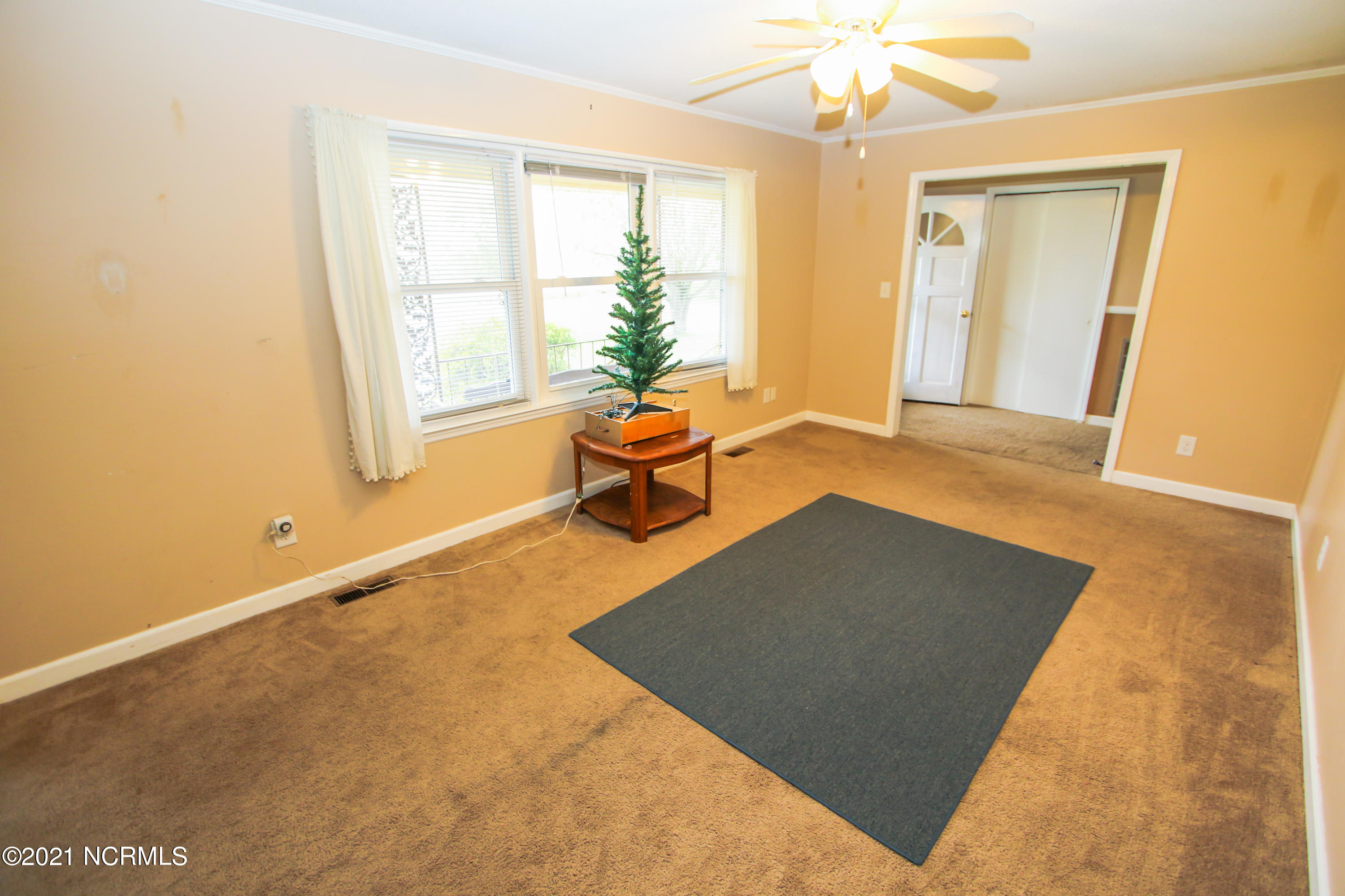 780 Huffmantown Road Richlands, NC 28574 - Photo 7 of 29 LJ7A0245