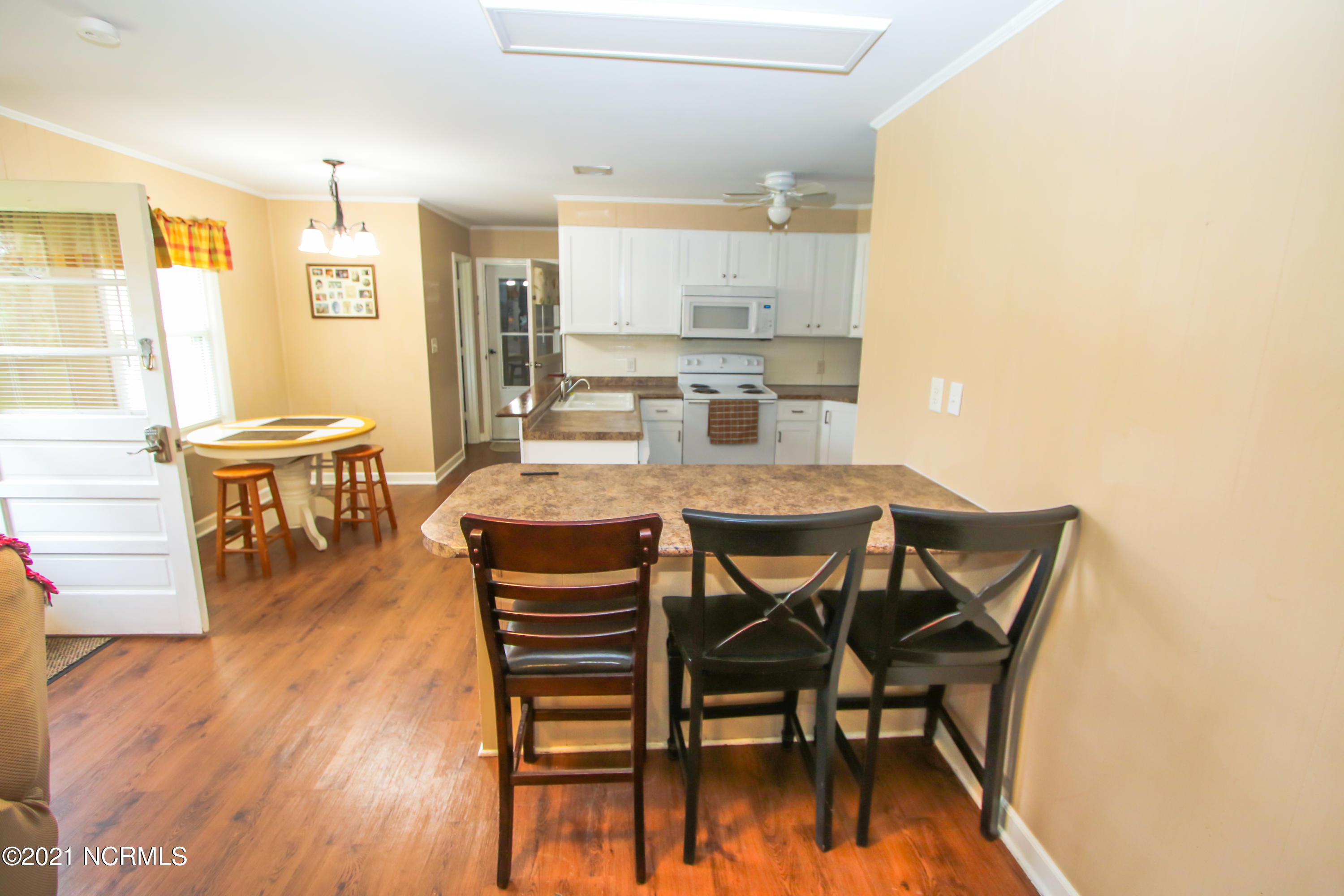780 Huffmantown Road Richlands, NC 28574 - Photo 10 of 29 LJ7A0212