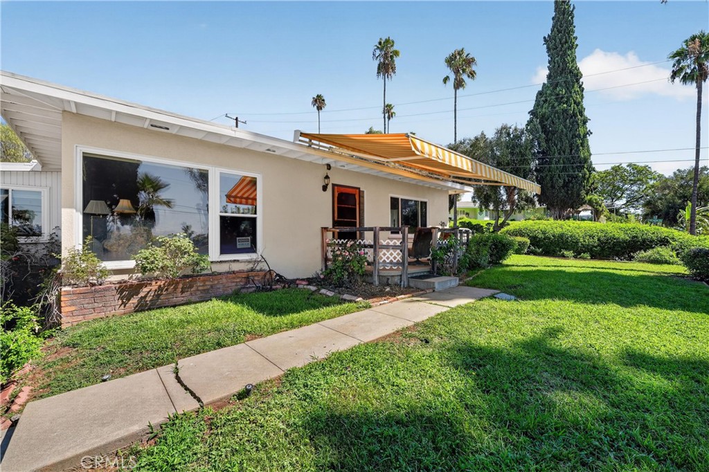 7307 Lenox Avenue Riverside, CA 92504 - Photo 47 of 56 Frontyard