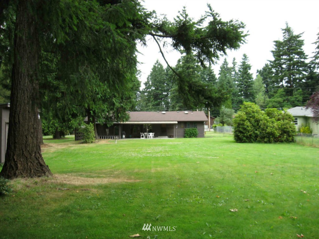 3517 Northeast 7th Street Renton, WA 98056 - Photo 5 of 7