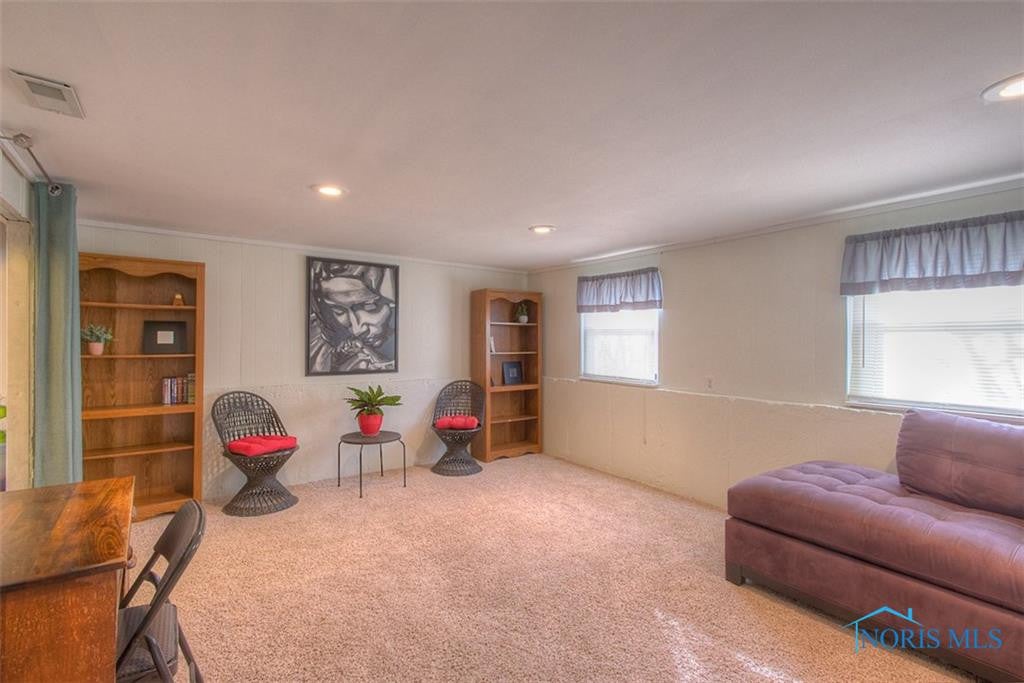 216 Ivanhill Road Toledo, OH 43615 - Photo 12 of 16 Photo 12