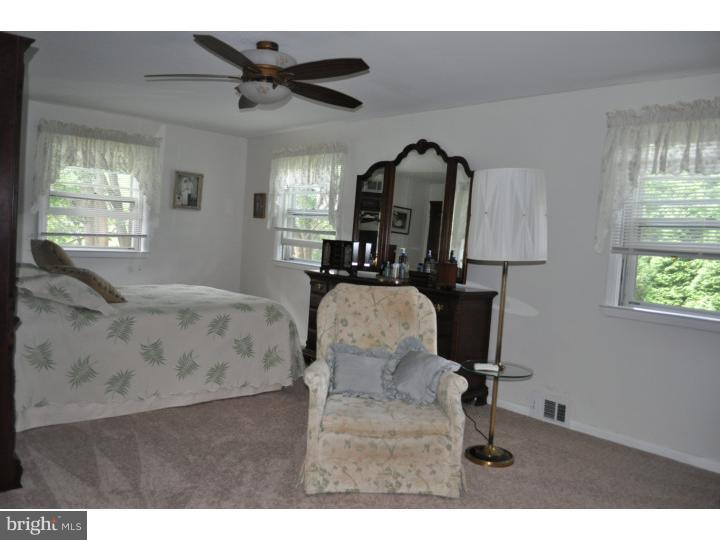 204 Knoll Road Wallingford, PA 19086 - Photo 20 of 25 Bedroom - Main