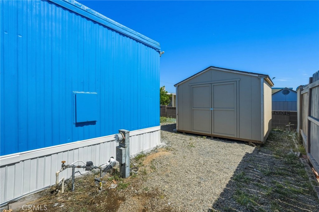 2250 West Mill Street, Unit 104 Colton, CA 92324 - Photo 28 of 28 a view of wooden fence