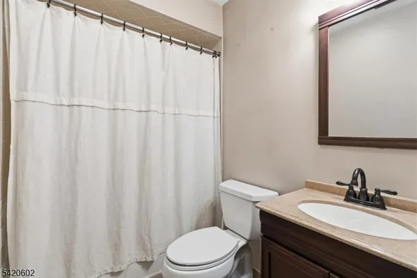 $2,300 | 1 Onuma Court, Unit 4, Vernon, NJ 07462