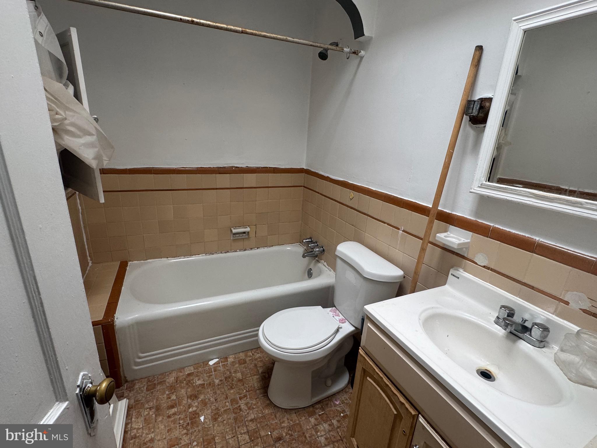 1825 Erlen Road Elkins Park, PA 19027 - Photo 9 of 20
