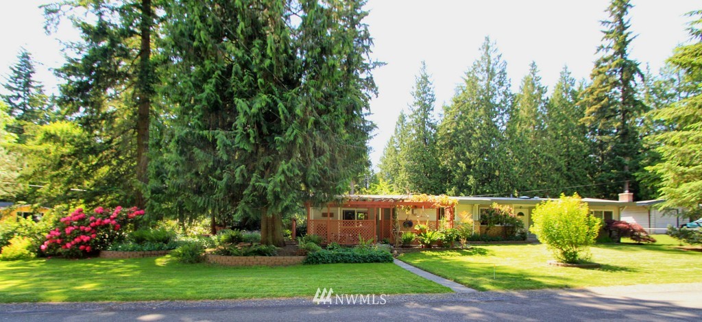 19122 2nd Avenue Southeast Bothell, WA 98012 - Photo 2 of 18