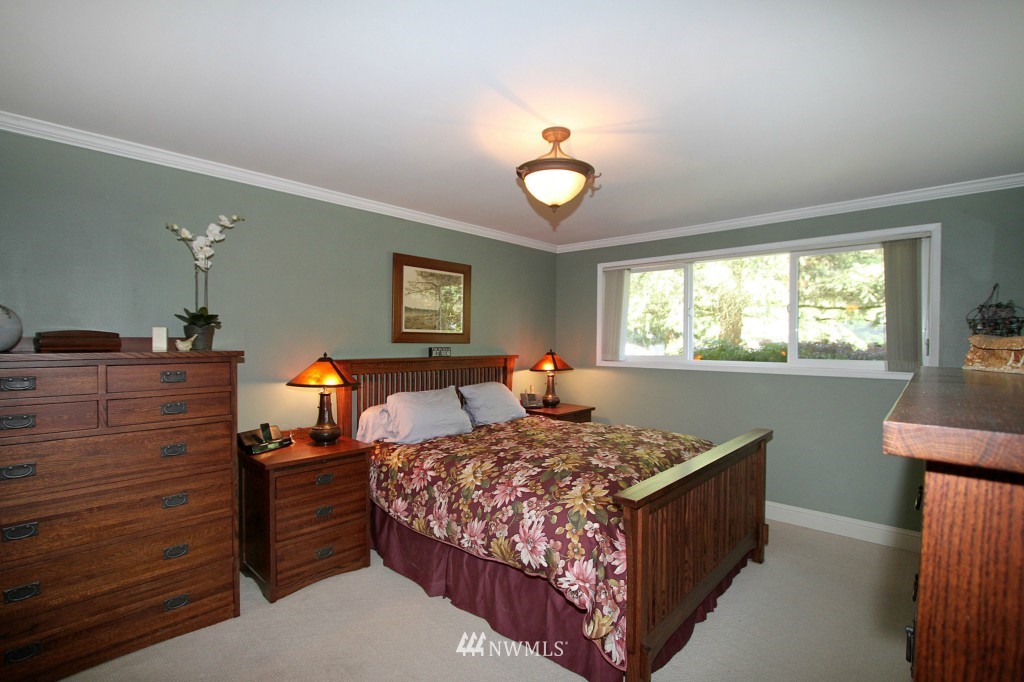 19122 2nd Avenue Southeast Bothell, WA 98012 - Photo 11 of 18