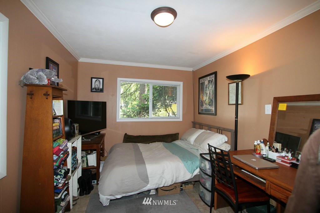 19122 2nd Avenue Southeast Bothell, WA 98012 - Photo 13 of 18