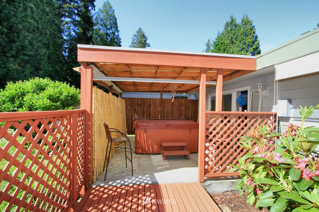 19122 2nd Avenue Southeast Bothell, WA 98012 - Photo 10 of 18