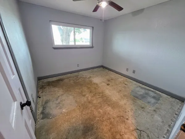 $219,900 | 2714 Westfield Street, Alvin, TX 77511