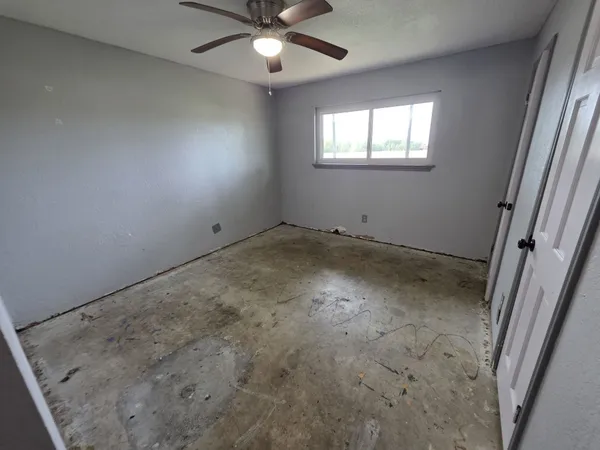 $219,900 | 2714 Westfield Street, Alvin, TX 77511