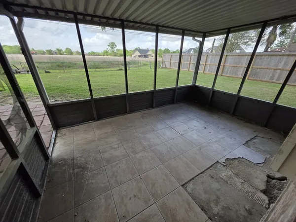 $219,900 | 2714 Westfield Street, Alvin, TX 77511