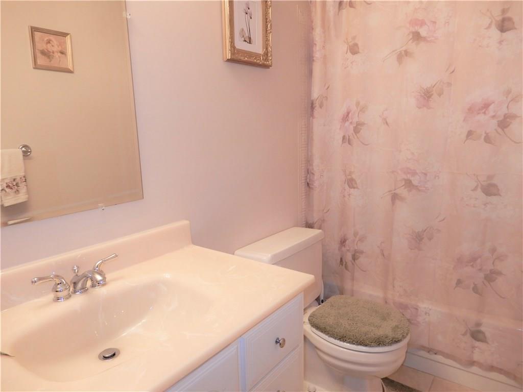 2516 Hunting Ridge Trail Bridgeville, PA 15017 - Photo 12 of 25 Full Hall Bath 2516 Hunting Ridge Trail