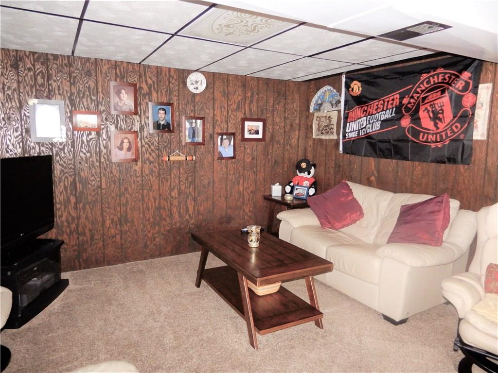 2516 Hunting Ridge Trail Bridgeville, PA 15017 - Photo 14 of 25 Family Room 2516 Hunting Ridge Trail