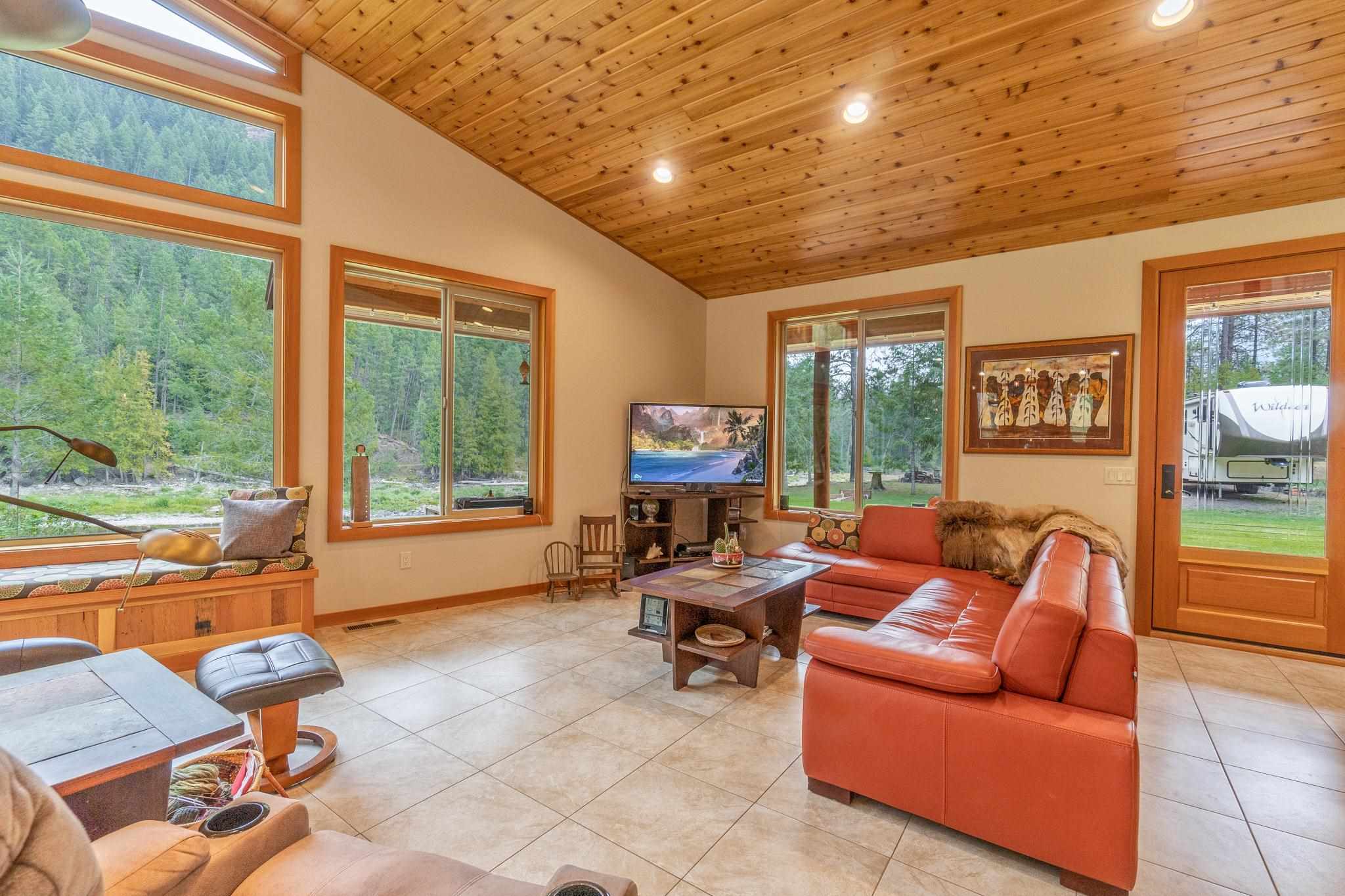 32 First Thought Loop Laurier, WA 99146 - Photo 21 of 45 Gallery Image 21